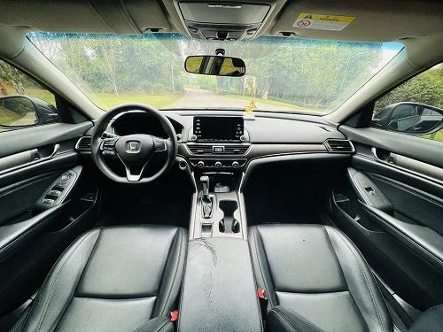 Honda2018 Accord 230 TURBO Comfort Edition Country VI best